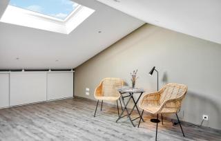 Awesome Home In Travaillan - Travaillan - 3