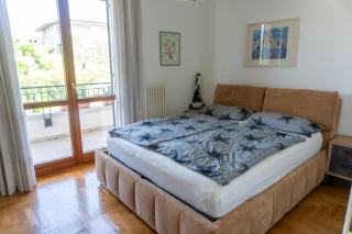 Ausblick Lazise Gardasee - Ferienhaus mit Seeblick, Infinity Pool, Garten und Garage - 4