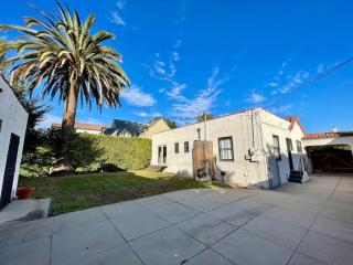 Tranquil Comfortable 2BR Home Mid Wilshire - 1
