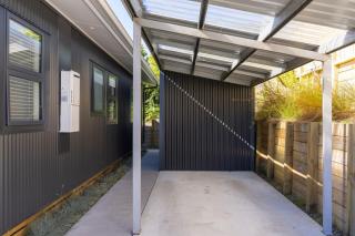 Idyllic Getaway - modern and stylish with private spa - Taupo - 3