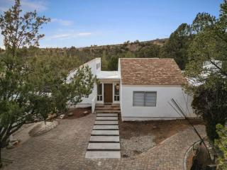 Perfect home in Sedona With HotTub - 5
