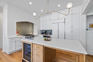 Blissful South Hill Retreat - 2