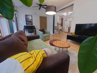 Charming Brick Walled Apartment in Central Quebec City Walk Everywhere - Québec - 8