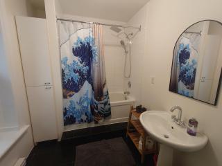 Charming Brick Walled Apartment in Central Quebec City Walk Everywhere - Québec - 1