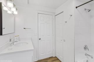 Charming 4BR Retreat in the Heart of Ottawa - 8