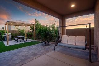 Main Home w Private Apartment-Sleeps 8-Putt Putt - Glendale - 6