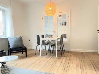 Central and Spacious Apartment for 5 - 6