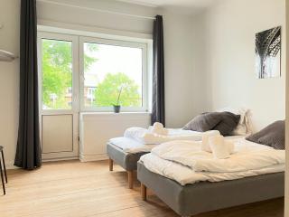Central and Spacious Apartment for 5 - Esbjerg - 4