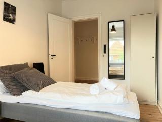 Central and Spacious Apartment for 5 - Esbjerg - 2