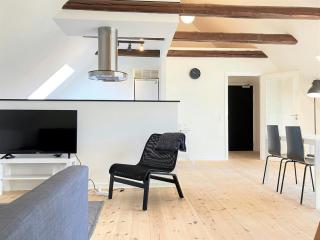 Spacious Apartment for 6 - 2