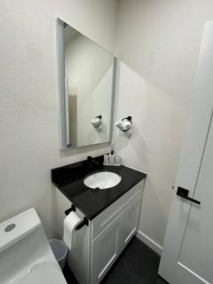 Modern Luxury Loft - Arlington - 6