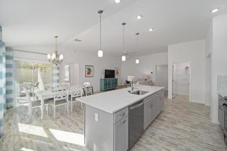 561g) Massive newly built 3 bedroom - 6