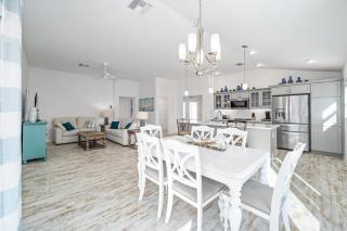 561g) Massive newly built 3 bedroom - The Villages - 5