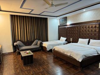 Casa Blanca Family Lodges - Islamabad - 5