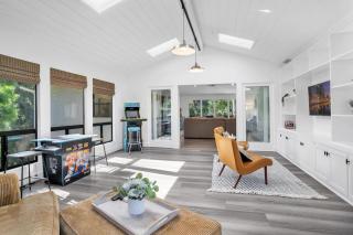 Upscale 4BR Retreat near Monserate Winery Pool Spa - 5