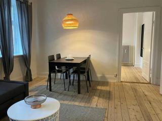 Spacious Apartment for 4 - 6