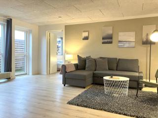 Spacious Apartment for 8 - Esbjerg - 0