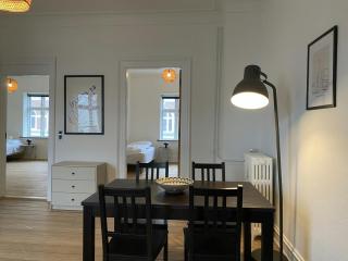 Spacious Apartment for 4 - 7