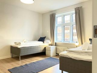 Spacious Apartment for 4 - Esbjerg - 4