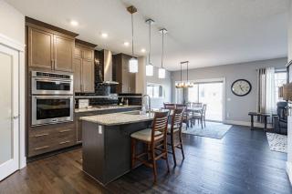 Group Getaway with Yard, Sleeps 13, Near YEG Airpt - 6