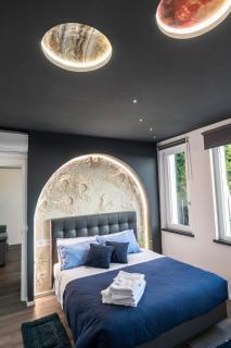 Klimt & Van Gogh Vista Lago by Abitare Il Tempo - Nemi - 5