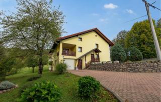 Beautiful Apartment In Vrbovsko - Vrbovsko - 0