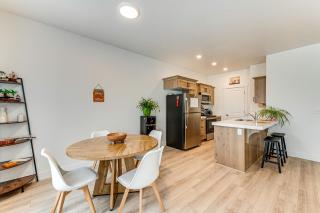 11 Mi to Utah Lake Newly Built Family Townhome! - Eagle Mountain - 0