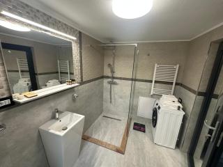 Fram Apartments - - 8
