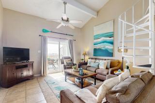 Lagoon Landing #302 - 6