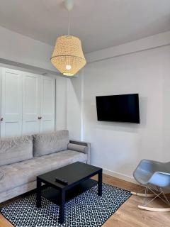 Comfort 2-room Apartment - by HIK Apartments - Warsaw - 9