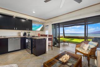 Direct Oceanfront Beach Pohailani Studio - New - 7