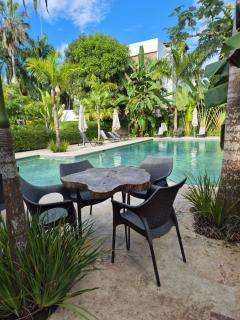 Punta Popy 3BR Duplex with Pool, Walk to Beach - 1
