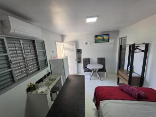 Suíte1 Privativa Climatizada Mobiliada com Garagem e Wi-Fi - Goiânia - 0