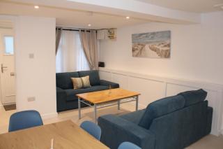 Blue Corner House - 2