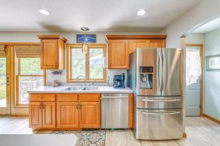 Peaceful Family Home Near Cayuga Lake State Park - 1