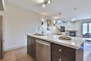 King Suite heated Pool Sauna and Kitchen - Shanty Bay - 0