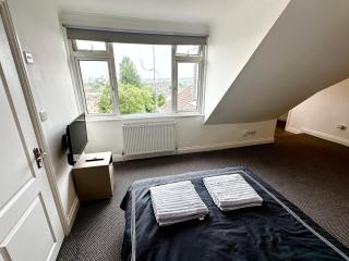 Stylish Modern, Private Apartment,15 Mins To Central London - 3