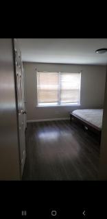 Beautiful 3 Bed Vacation home - Newark - 8