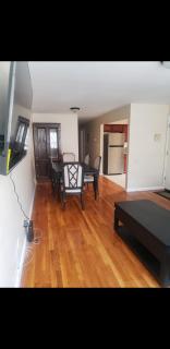 Beautiful 3 Bed Vacation home - Newark - 7