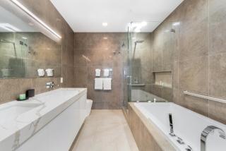 Club Suites at Rum Point - 9