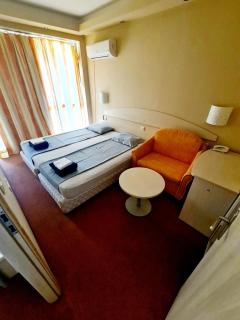 Sky Apartment 1BR Golden Sands - 5