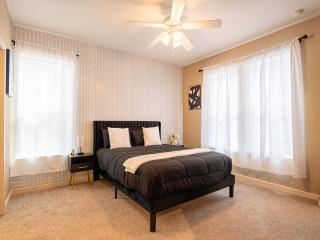 Chic spacious 2BA 2B near MCO - Orlando - 2