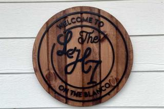 River Access Pet Friendly Fishing Sleeps 4 - Kyle - 6
