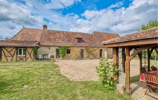 Charmante Maison Avec Piscine - 0