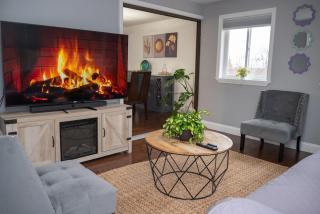 Lovely Home, centrally located! - Marlborough - 0