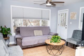 Lovely Home, centrally located! - Marlborough - 9
