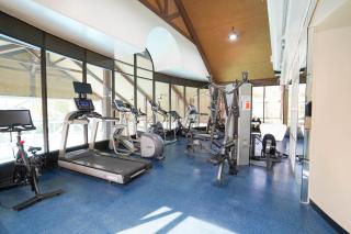 Lower Level LuxSuite - 1min Walk from Heated Pool! - 9