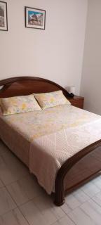 apartamento cerca playa ,estación tren y garaje gratis en finca - Segur de Calafell - 9