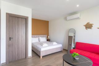 Twin Escape Sea & Corfu town - - 4