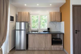 Twin Escape Sea & Corfu town - 3